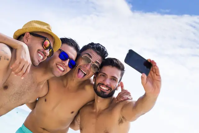 The pros and cons of having a destination bachelor party in Dubai