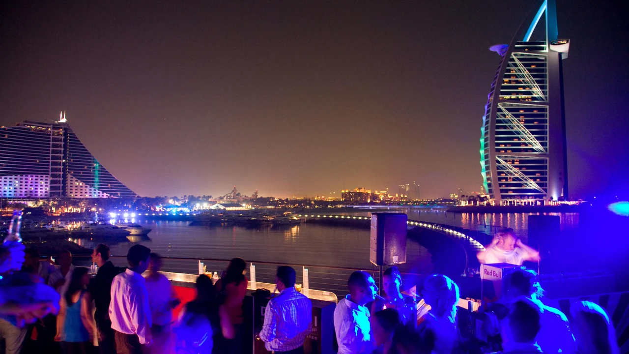 The Role of Nightlife in Dubai's Tourism Industry