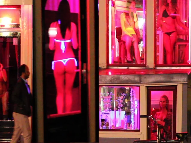 A Closer Look at Dubai's Red Light Districts: A Guide for the Curious